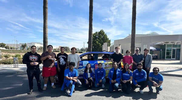 EcoCAR UCR hosts California School for the Deaf Riverside Students at CE-CERT