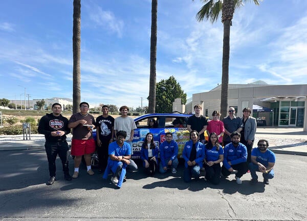 EcoCAR UCR hosts California School for the Deaf Riverside Students at CE-CERT